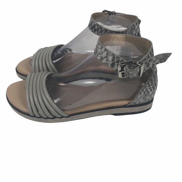 LOGO by Lori Goldstein Sandals 7.5M - Picture 2 of 9